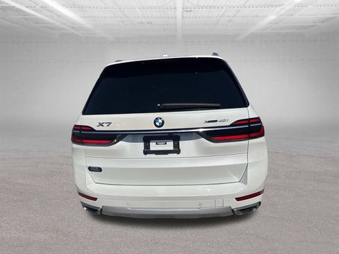 Used 2023 BMW X7 xDrive40i AWD/4WD image 6