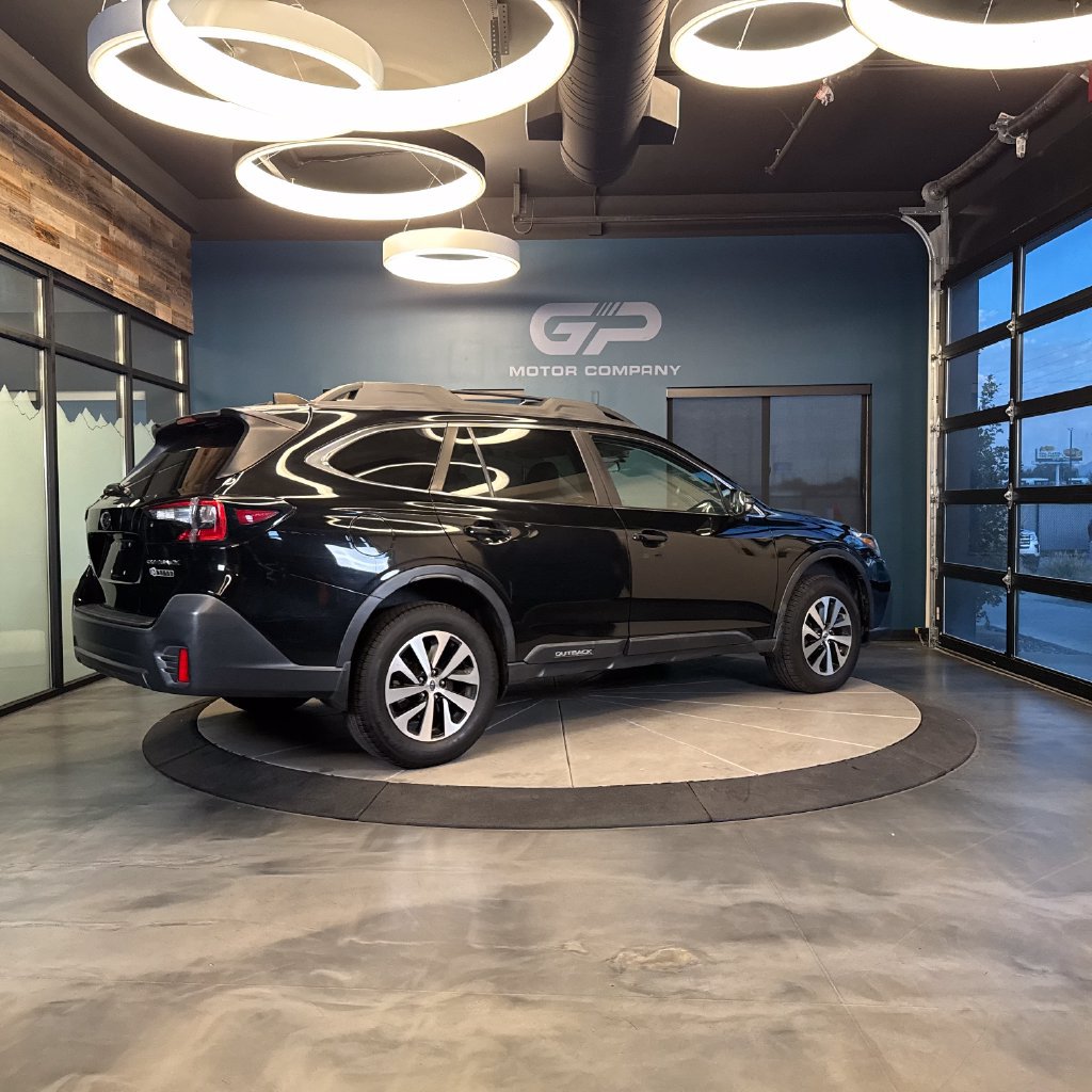 Used 2020 Subaru Outback Premium AWD/4WD image 3
