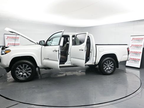 Used 2023 Toyota Tacoma Limited image 43