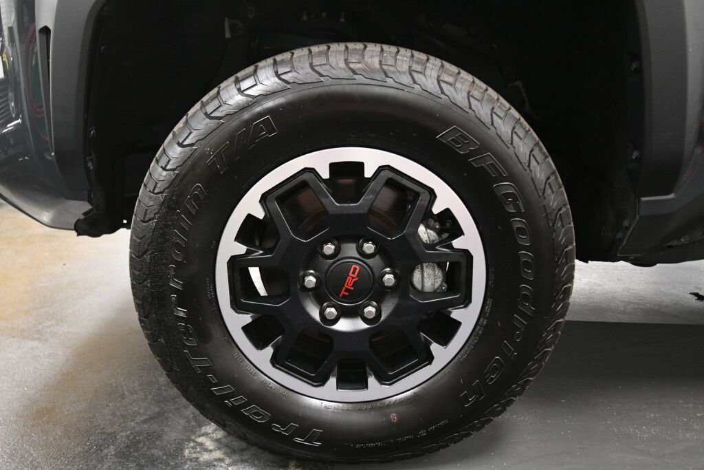 Used 2024 Toyota Tacoma TRD Off-Road AWD/4WD image 39