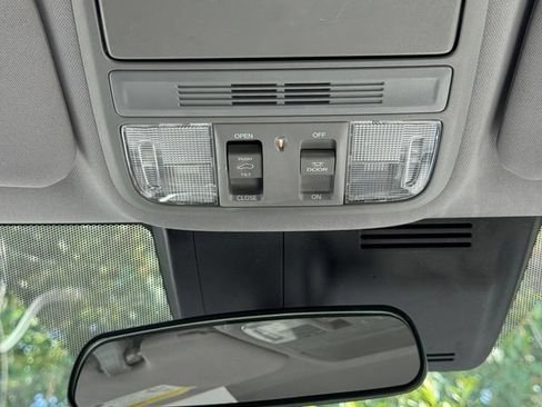 Used 2018 Honda CR-V EX image 19