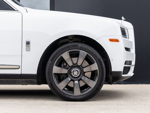 Certified 2022 Rolls-Royce Cullinan image 13