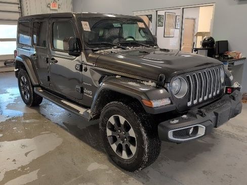 Used 2021 Jeep Wrangler Unlimited Sahara w/ Uconnect 4C Nav & Sound Group image 7