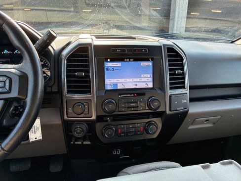 Used 2018 Ford F150 XLT w/ Equipment Group 302A Luxury image 15