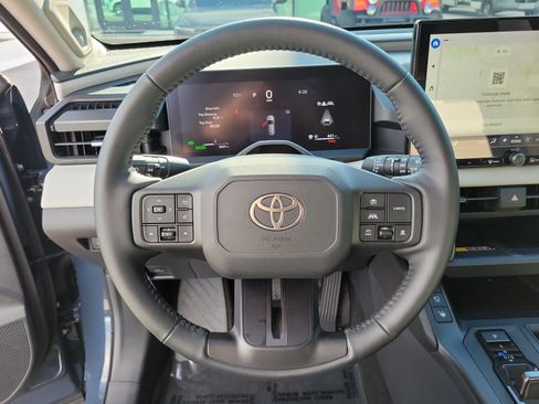 Used 2026 Toyota RAV4 Limited AWD/4WD image 17