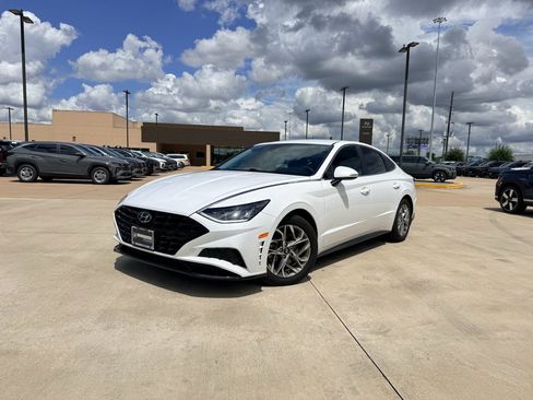 Used 2023 Hyundai Sonata SEL FWD image 9