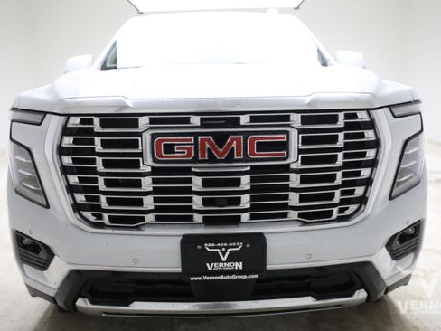 New 2026 GMC Yukon Denali w/ Sun & Power Step Package AWD/4WD image 8