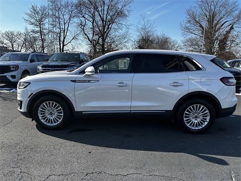 Certified 2019 Lincoln Nautilus Premier image 8