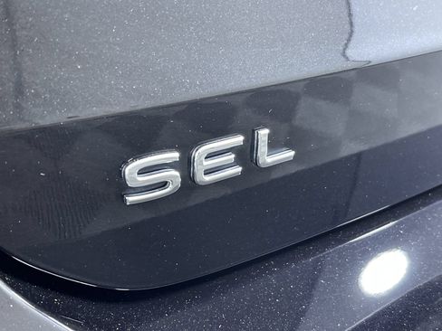 Used 2024 Volkswagen Taos SEL AWD/4WD image 24