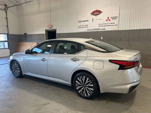 Certified 2023 Nissan Altima 2.5 SV image 6