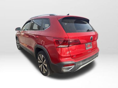 Used 2022 Volkswagen Taos SE image 6