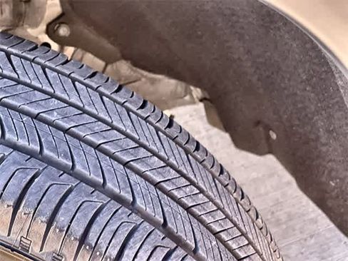 Certified 2025 Honda HR-V LX image 23