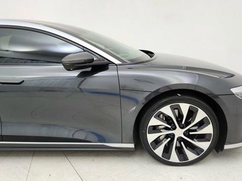 Used 2023 Lucid Air Touring image 7