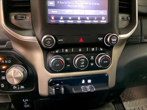 Used 2020 RAM 1500 Laramie w/ Off Road Group AWD/4WD image 32