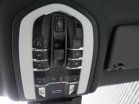 New 2026 Porsche Macan Turbo image 23