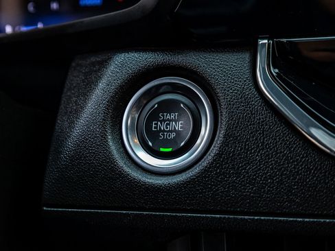 Used 2025 Chevrolet Colorado Trail Boss AWD/4WD image 22