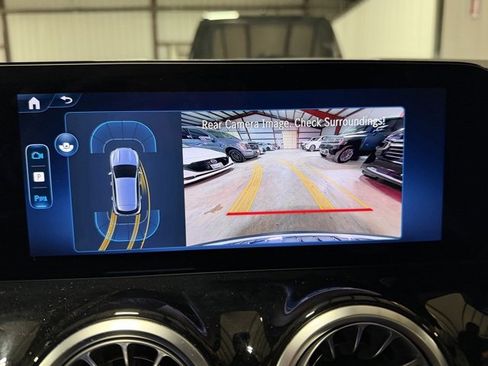 Used 2025 Mercedes-Benz GLA 250 4MATIC image 19