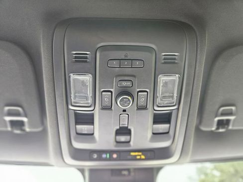 Used 2024 Chevrolet Tahoe Z71 w/ Luxury Package AWD/4WD image 26