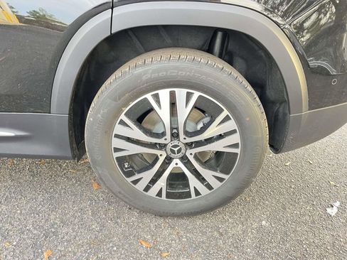 New 2026 Mercedes-Benz GLB 250 4MATIC image 9