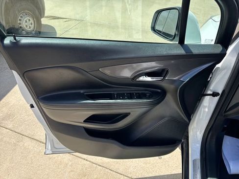 Used 2019 Buick Encore Preferred FWD image 20
