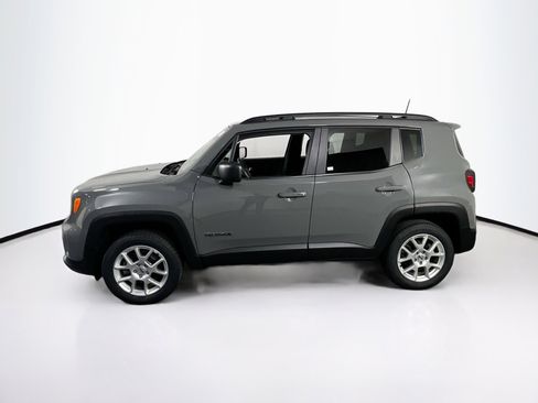 Used 2022 Jeep Renegade Latitude w/ Convenience Group image 8