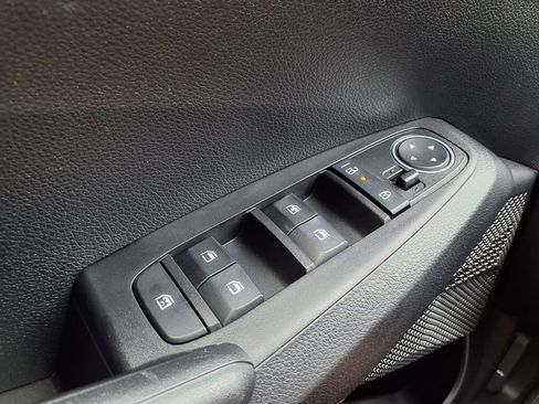 Used 2026 Kia Seltos LX AWD/4WD image 19