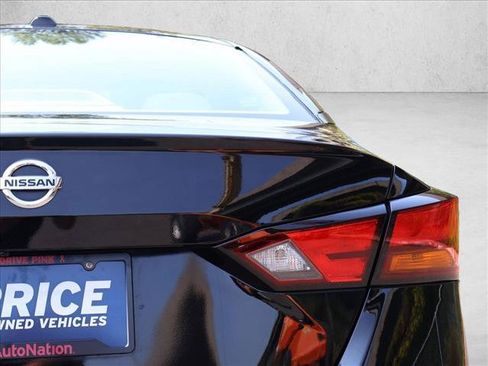 Used 2019 Nissan Altima 2.5 S FWD image 8