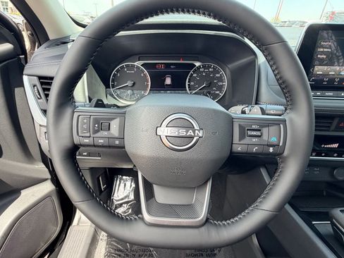 New 2026 Nissan Rogue SV AWD/4WD image 18