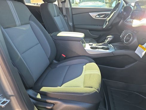 New 2026 Chevrolet Blazer LT w/ Convenience Package image 25