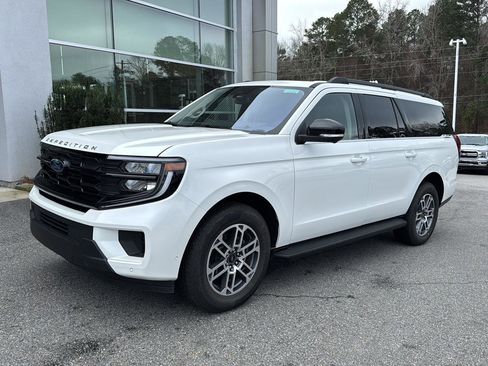New 2025 Ford Expedition Max Active image 2