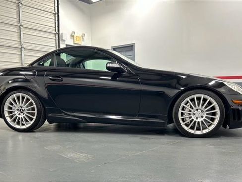 Used 2006 Mercedes-Benz SLK 55 AMG image 11