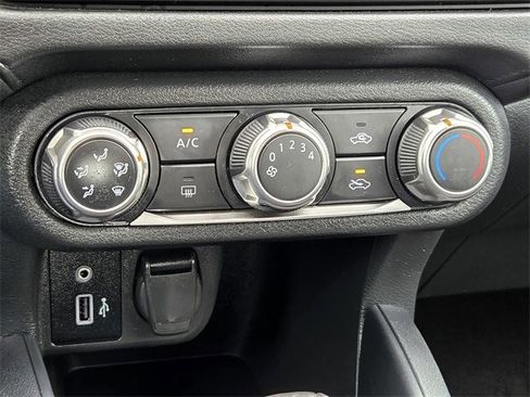 Used 2025 Nissan Versa S image 16