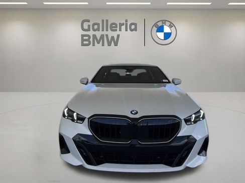 New 2027 BMW 530i w/ M Sport Package RWD image 3