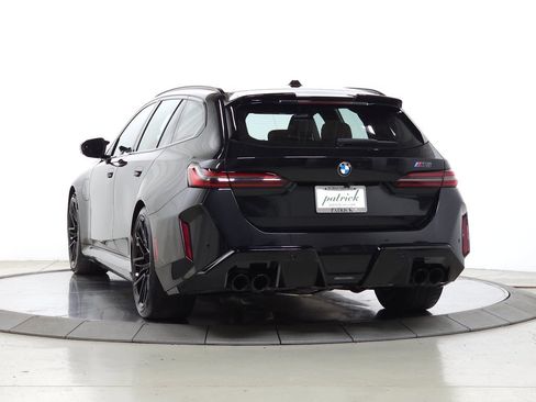 Used 2026 BMW M5 Touring AWD/4WD image 6