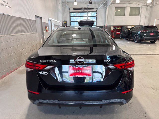 Used 2024 Nissan Sentra SV FWD image 4