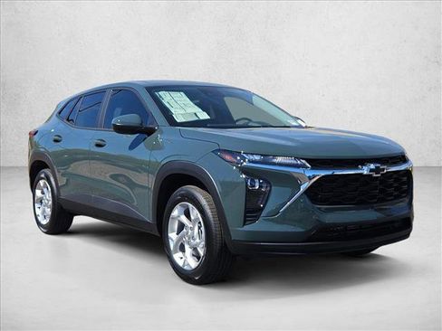 New 2026 Chevrolet Trax LS w/ LS Convenience Package image 7