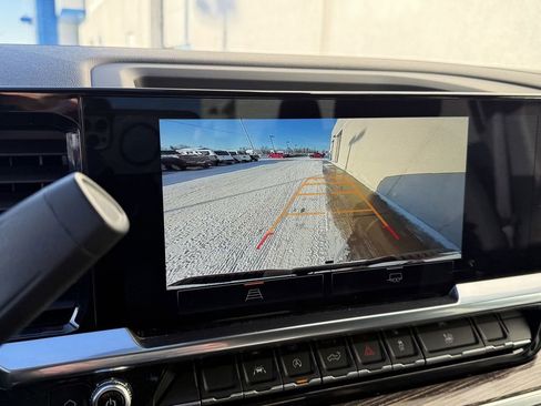 Used 2024 GMC Sierra 1500 SLE image 24