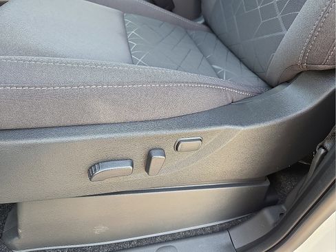 New 2026 Nissan Frontier SV w/ Tow Package image 14