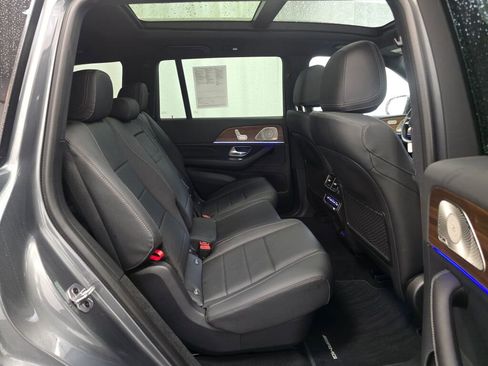 Certified 2025 Mercedes-Benz GLS 450 4MATIC image 26
