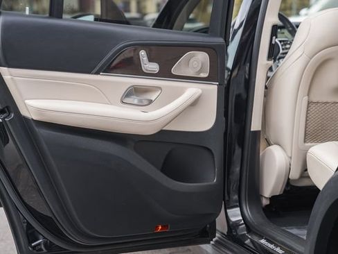 Certified 2022 Mercedes-Benz GLS 450 4MATIC image 39