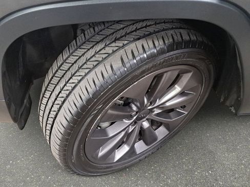 Certified 2021 Jeep Cherokee Latitude Lux 80th Anniv w/ Quick Order Package 26U 80TH AWD/4WD image 34