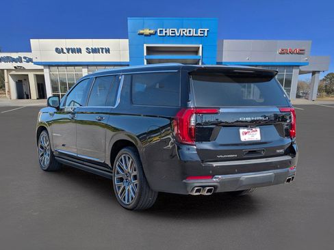 Used 2026 GMC Yukon XL Denali Ultimate w/ LPO, Floor Liner Package AWD/4WD image 12