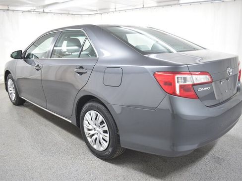Used 2012 Toyota Camry LE image 4