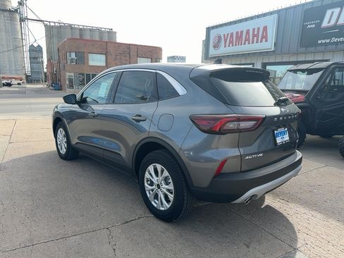 Used 2024 Ford Escape Active AWD/4WD image 9