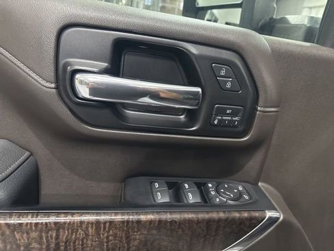 Used 2020 GMC Sierra 2500 Denali AWD/4WD image 15