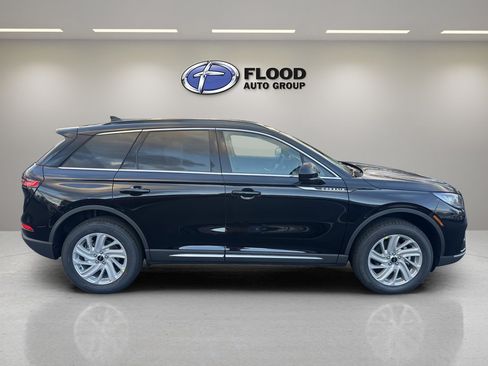 New 2026 Lincoln Corsair Premiere image 5