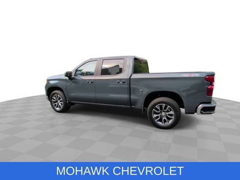 Used 2025 Chevrolet Silverado 1500 LT AWD/4WD image 6