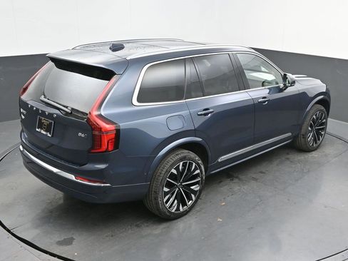 New 2026 Volvo XC90 B6 Ultra image 37