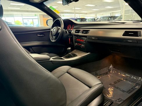 Used 2013 BMW 335i Coupe w/ M Sport Pkg image 22