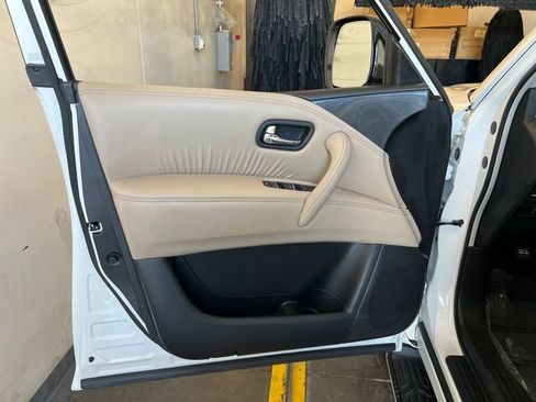 Used 2021 Nissan Armada SV w/ SV Appearance Package RWD image 27